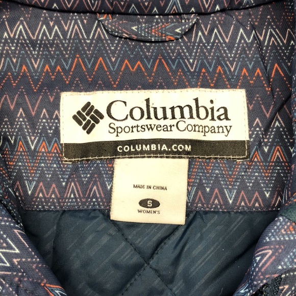 Columbia skiing jacket waterproof and breathable women’s size S - Picture 2 of 13